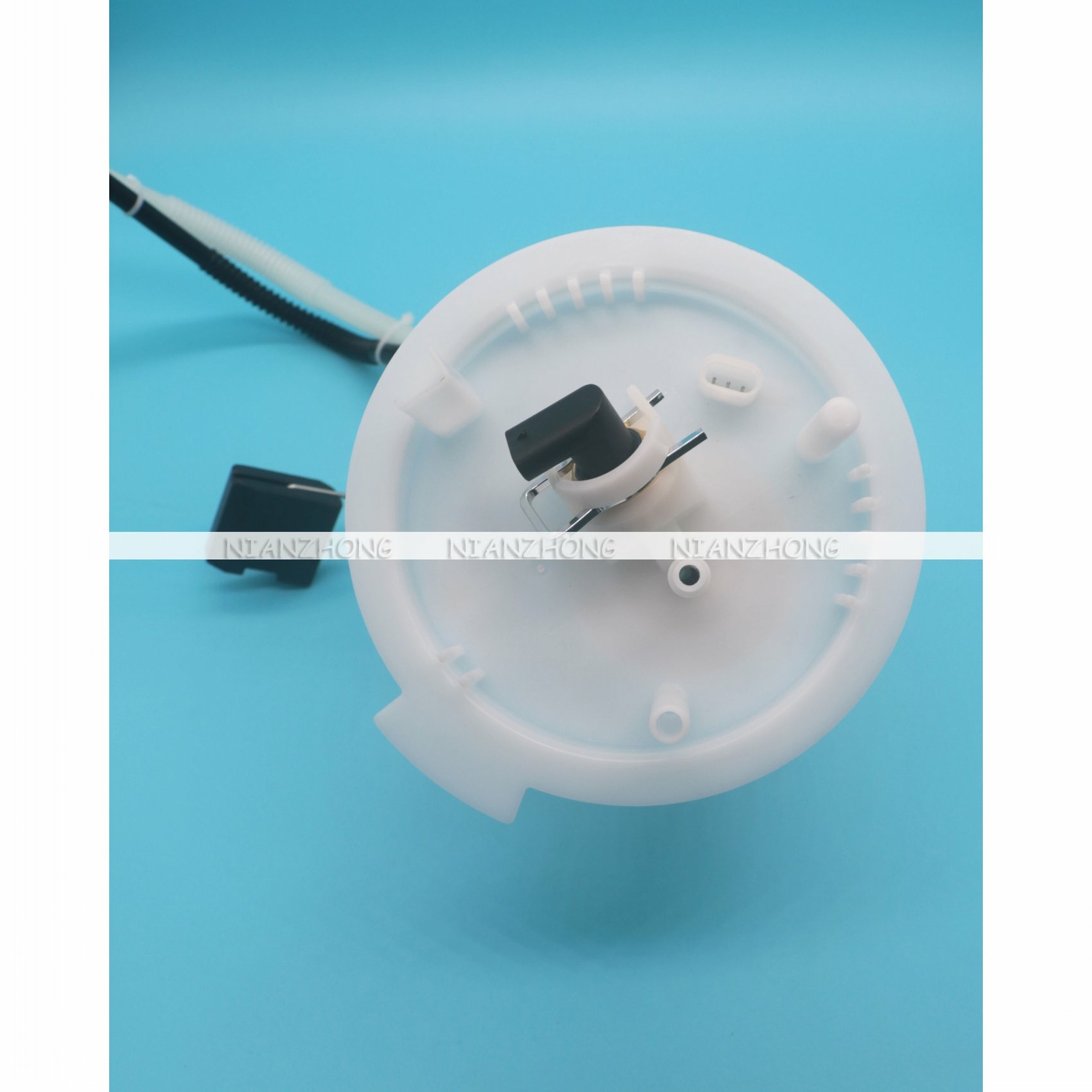 Fuel Filter & Fuel Level Sensor A2044700394 For MercedesBenz CCLASS