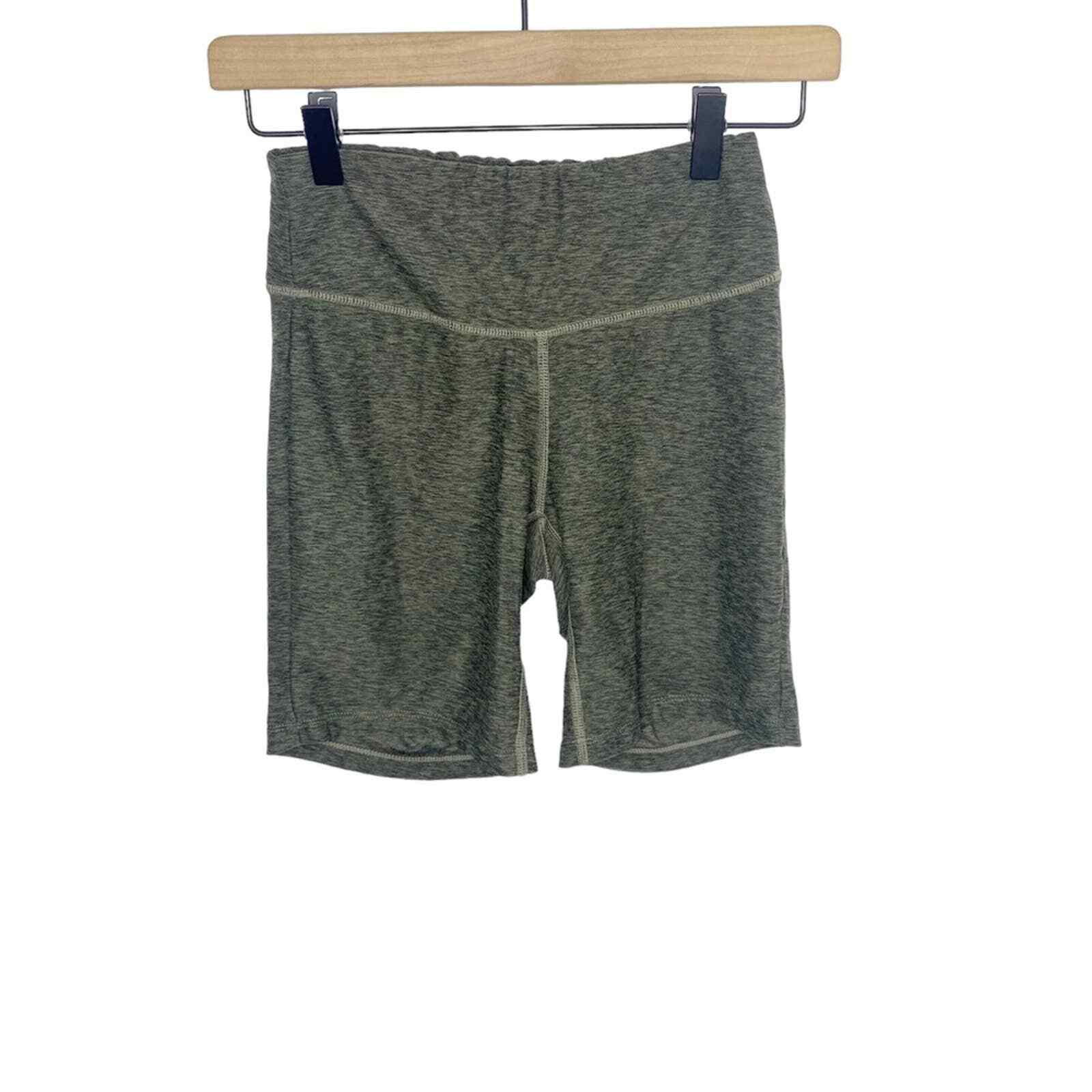 New balance hunter green biker shorts EUC yoga running stretch XXS-image