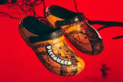 crocs dimitri clog pleasures