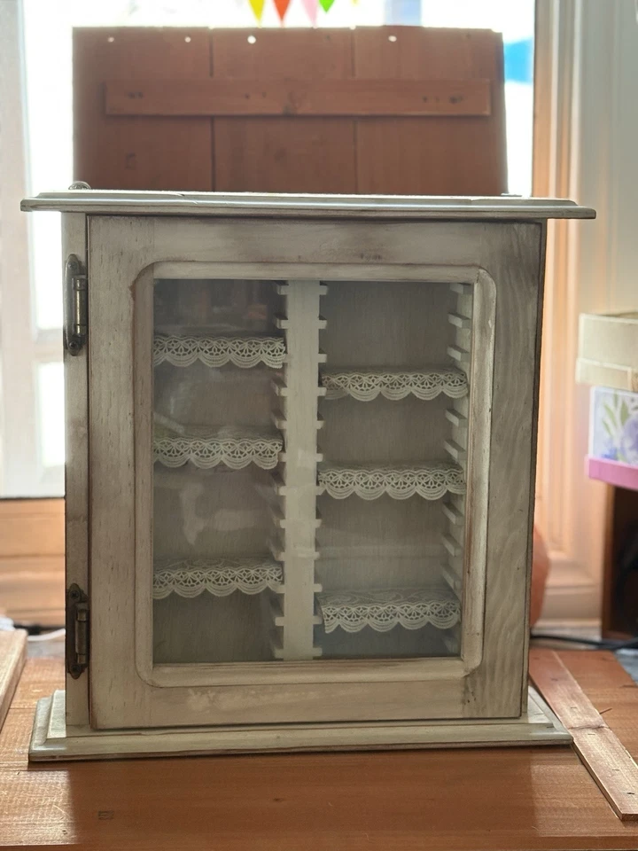 Prateleiras vintage angustiadas de vinil porta de vidro francês country curioso armário - Imagem 2 de 4