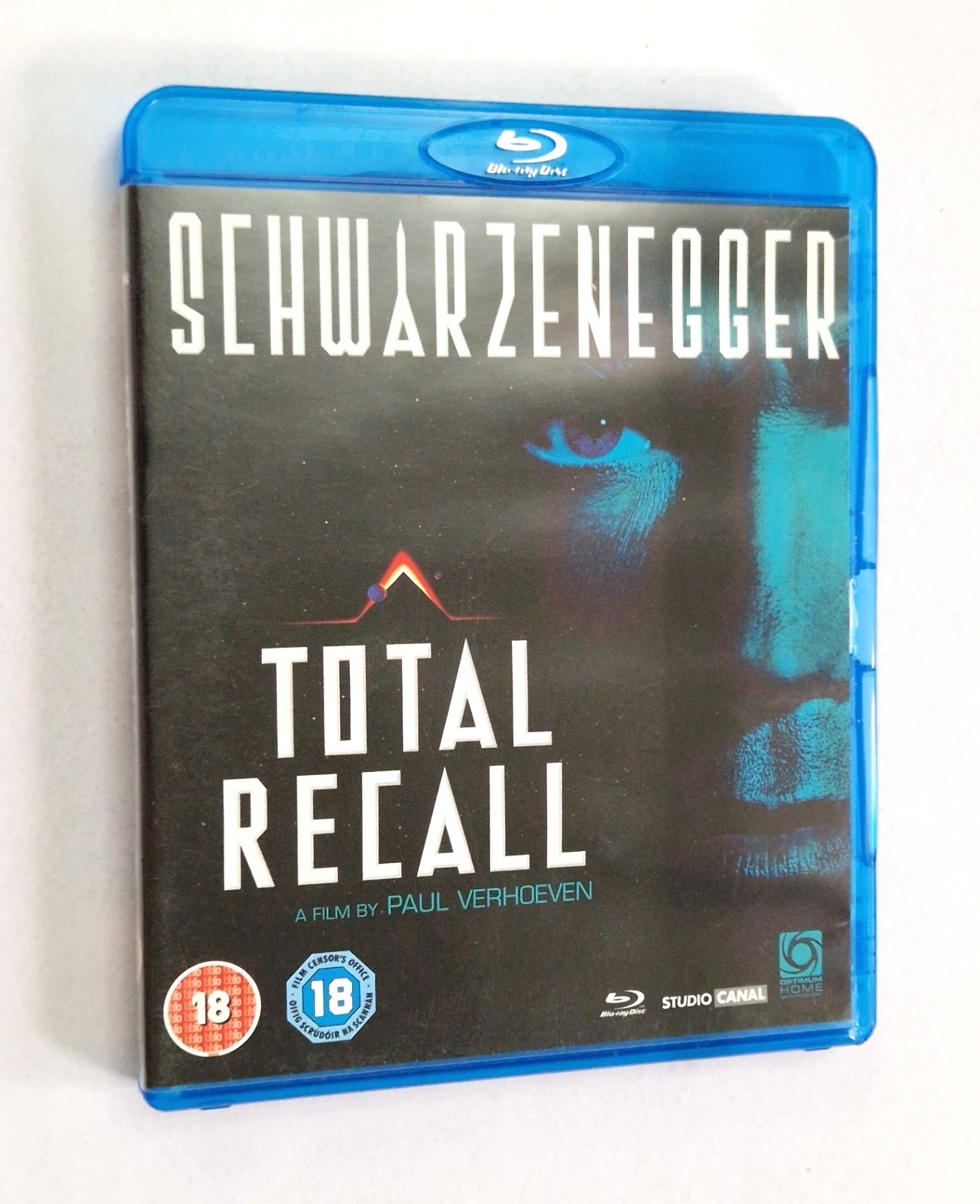 Total Recall BLU RAY Starring Arnold Schwarzenegger