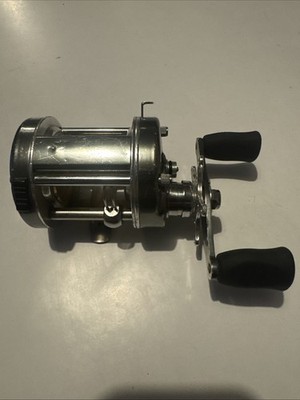 Daiwa Millionaire Proteus 300L Fishing Multiplier (stack7)
