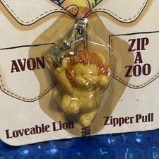 Vintage 1983 Avon Zip A Zoo Loveable Lion Zipper Pull Charm Animal Collectible