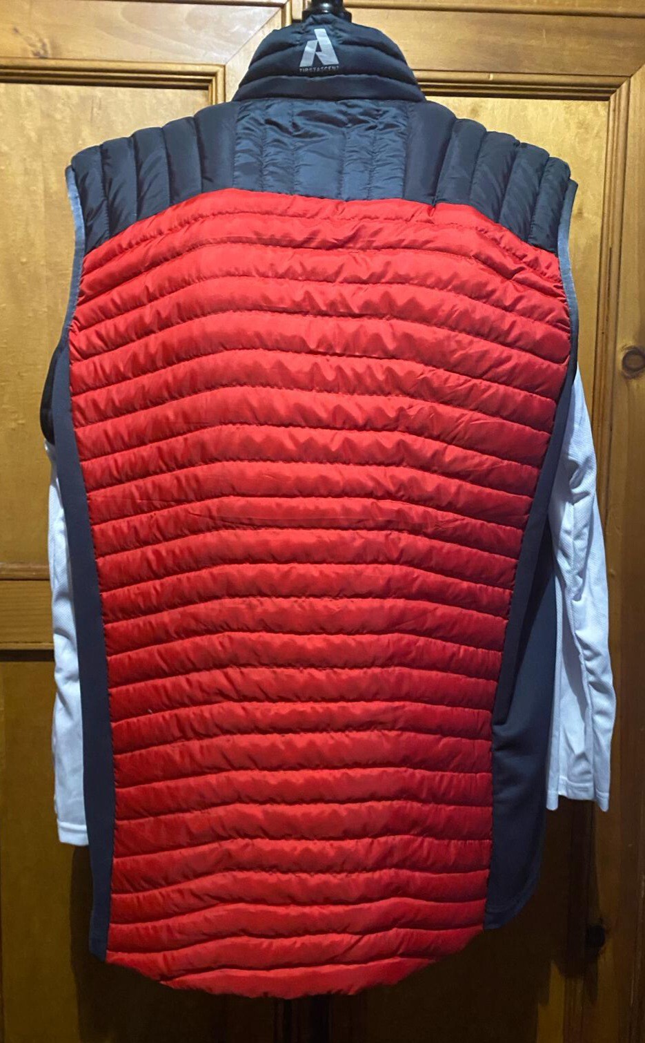 Men's EDDIE BAUER First Ascent Microtherm Stormdown 800 Full Zip Vest