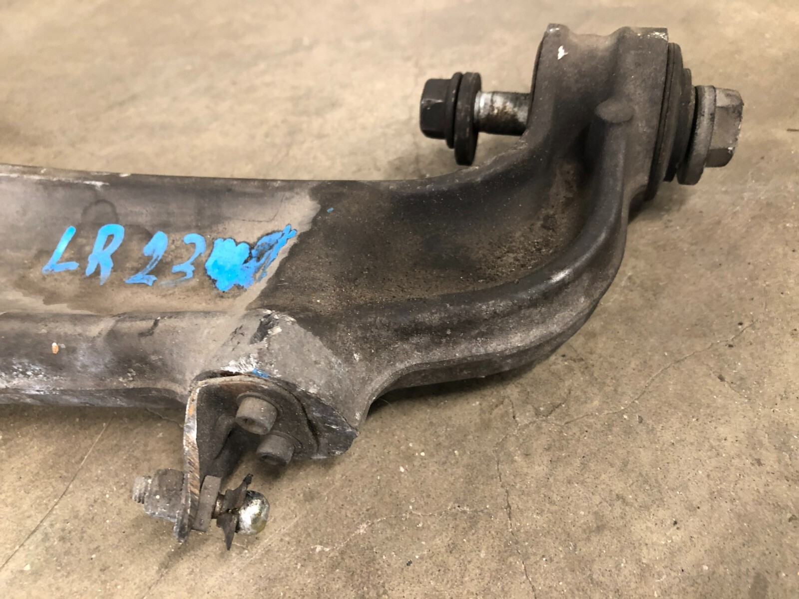 ⭐03-12 MASERATI QUATTROPORTE REAR LEFT DRIVER SIDE LOWER CONTROL ARM LOT2340