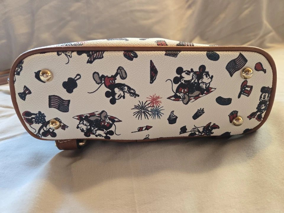 *Dooney & Bourke*Disney Parks*Americana*Mickey Mouse*Mini Mochila*21092D S192 Foto 4 de 4