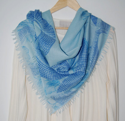 FRIENDLY HUNTING Cashmere Tuch 88 x 83cm