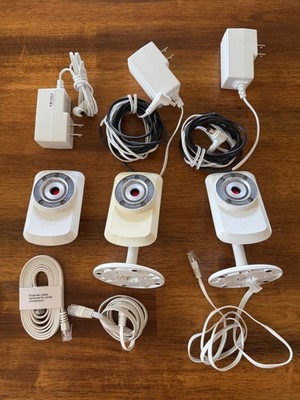 3 D-link DCS-932L Security Cameras