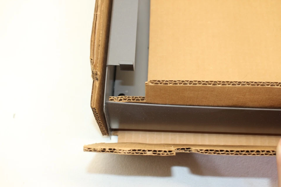 Black & Decker Under Cabinet Toaster Oven ORIGINAL MOUNT ONLY! UNUSED/NEW! - Image 3 of 4