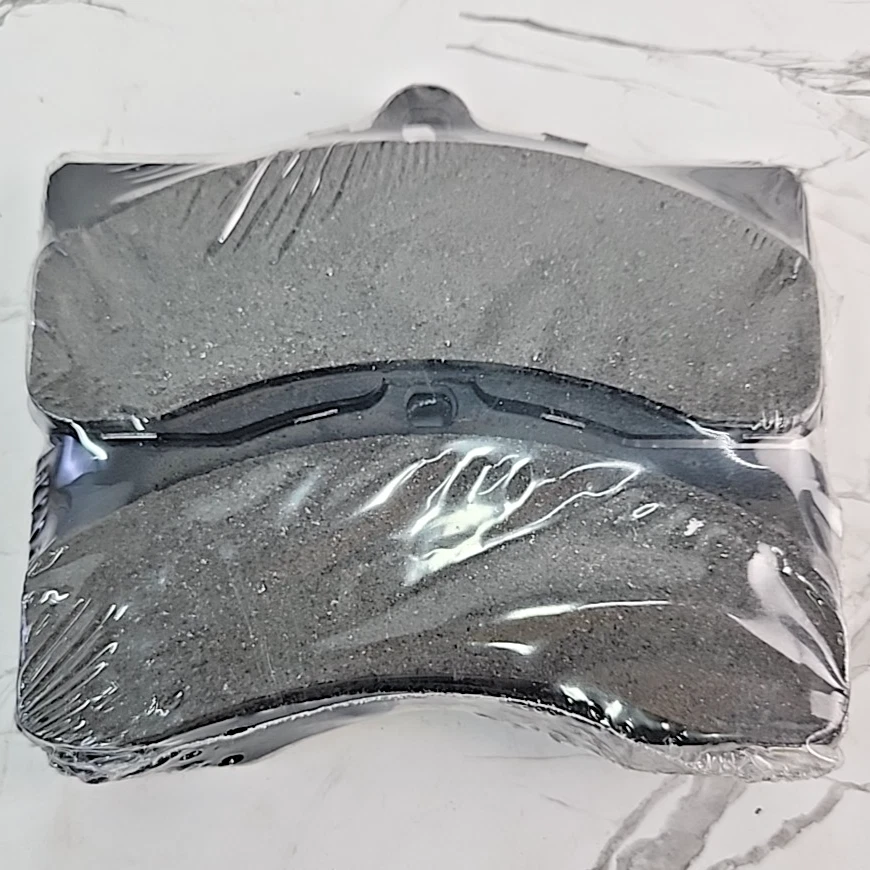 Pastillas de freno traseras de cerámica ACDelco 17D8C GM 19429952 1965-82 C3 Chevrolet Corvette Foto 3 de 4