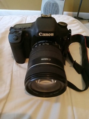 Canon EOS 7D 18.0 MP Digital SLR Camera with 18-35mm lens