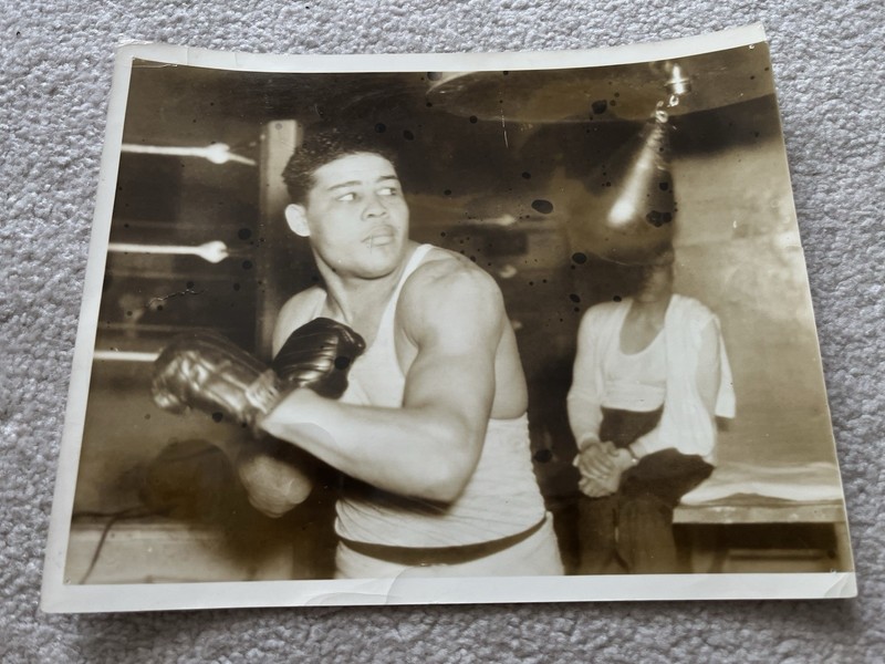 Joe Louis Works the Speed Bag Trainer Chappie Blackburn Watches 1930s AP Photo
