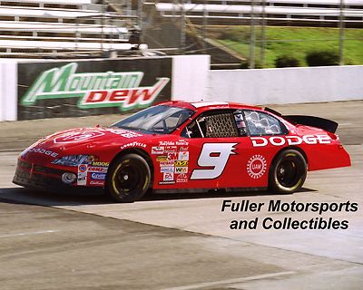 BILL ELLIOTT AT MARTINSVILLE #9 DODGE INTREPID 2002 NASCAR CUP