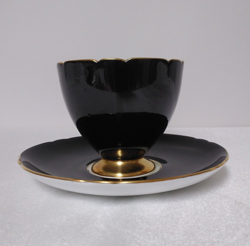 Vintage Shelley Bone China Tea Cup & Saucer-Glossy Black, Wild Roses & Gold Trim - Picture 8 of 18
