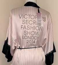Victorias Secret FASHION SHOW 2014 LONDON Robe Kimono. New With Tags. RARE