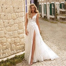 Sexy A-Line Wedding Dresses Beach Deep V-Neck Tulle Lace Appliques Bridal Gowns