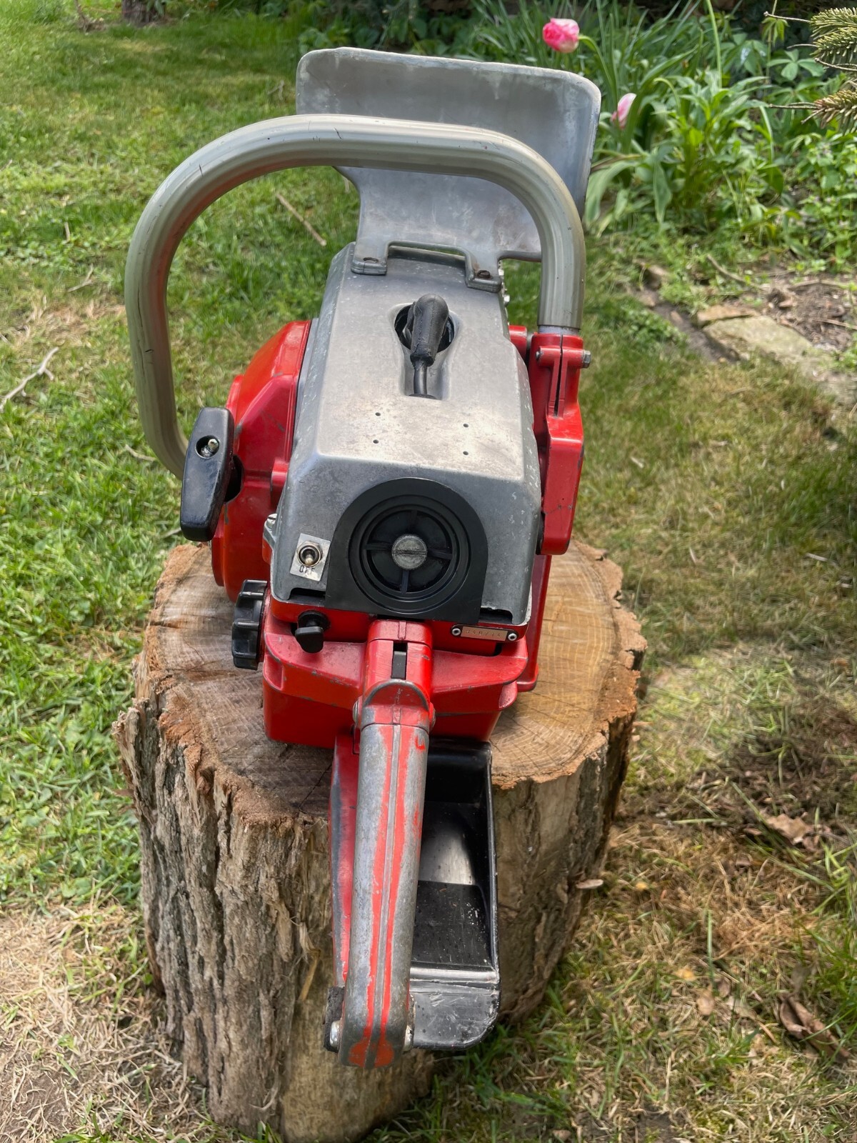 Vintage Jonsereds 621 chainsaw in factory condition, serviced, for sale