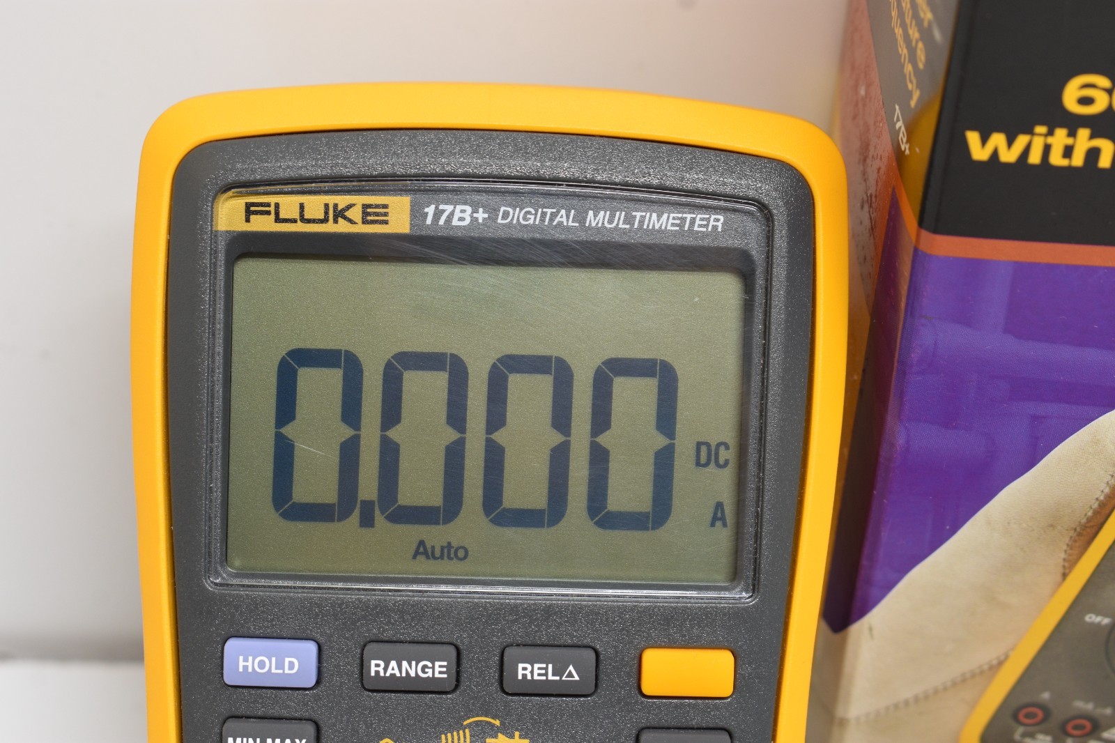Fluke 17B+ 디지털 멀티미터, 600V, CAT III, 온도/주파수 측정 기능, 사용 설명서 없음 (중고) 2