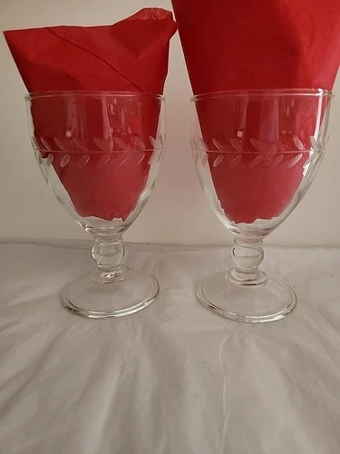 2 Vtg EUC Anchor Hocking Etched Laurel Leaf Footed Tumblers - 8 oz - 5 3/8" H