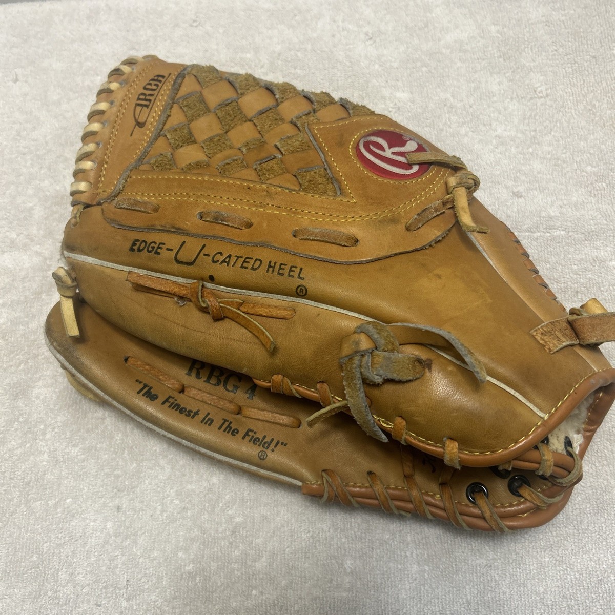 Steve Avery Baseball Glove Autograph Signature Model Rawlings RBG4