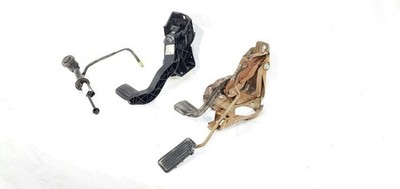 2001 Chevrolet Silverado 2500 OEM Manual Clutch And Break Pedal Setup