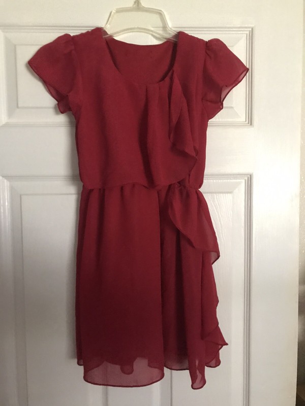 YOUNG GIRLS SIze 7 DRESS