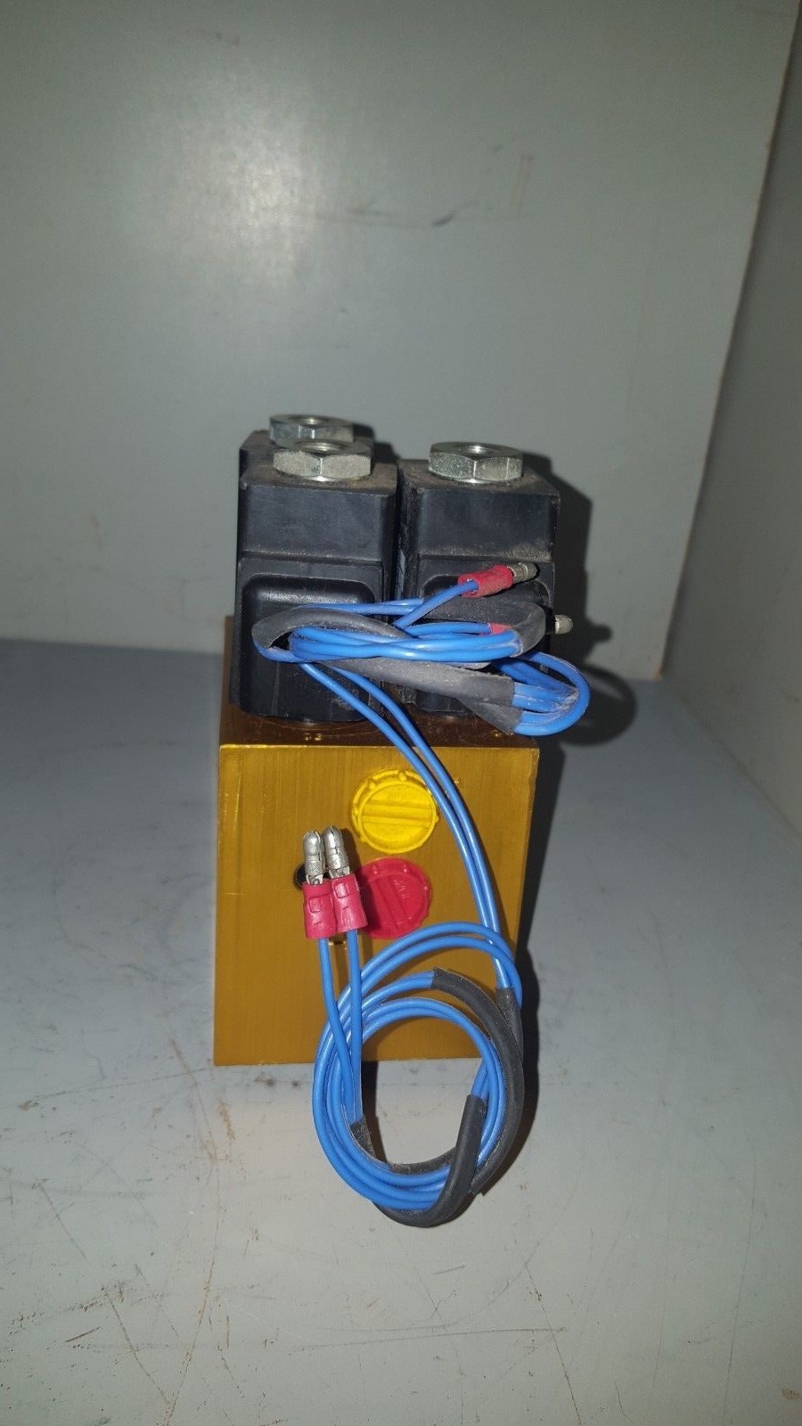 Integrated Hydraulics Limited Hydraulic Valve Block w/ Solenoids