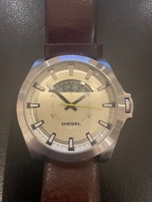 DIESEL Arges DZ1690 Men's Watch. Runs perfect.  New Battery. 100M water resist.