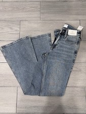 Hollister Women  s High-Rise Flare Jeans Blue Solid Denim Regular Size 25