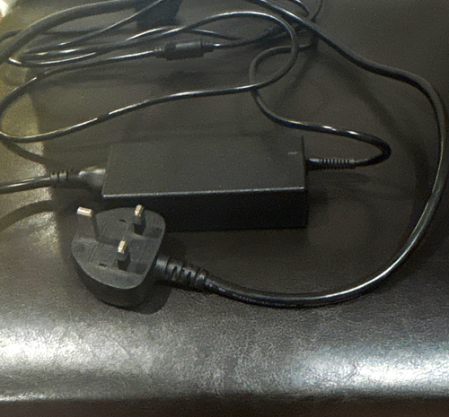 Dell 65W Power Adapter 19.5V 3.34A UK Plug Latitude LA65NS2-01