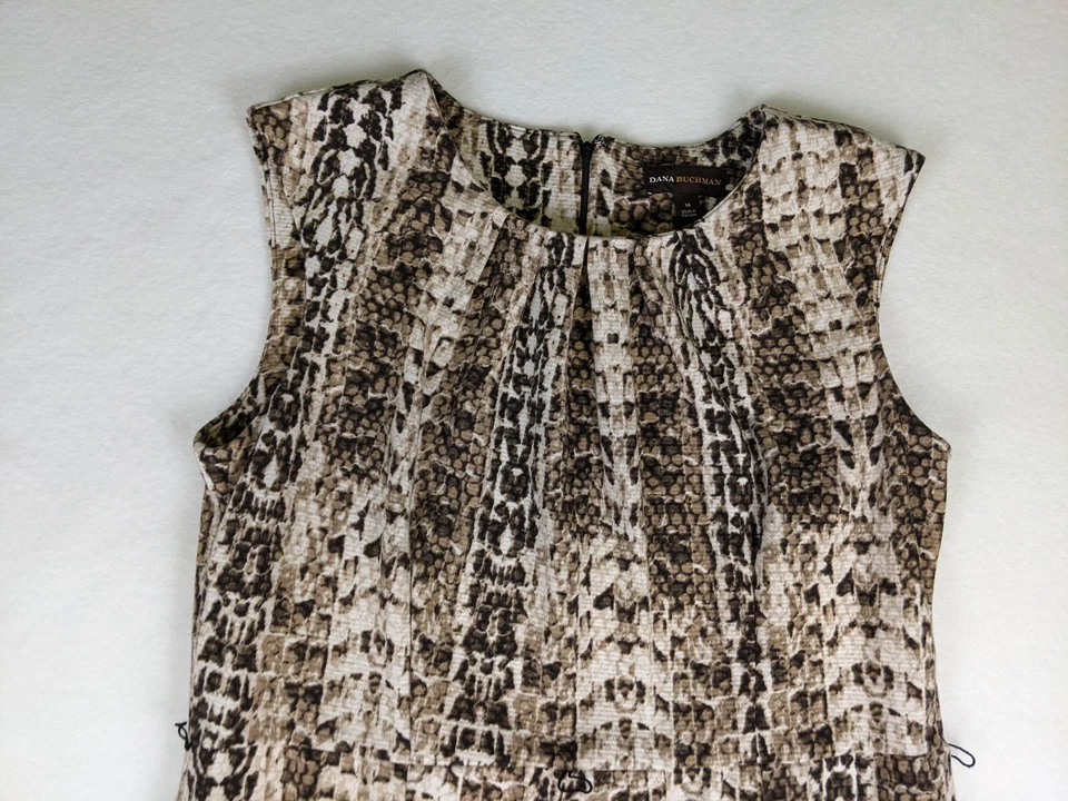 Vestido para mujer Dana Buchman talla 14 beige estampado funda tejido elástico Foto 4 de 4