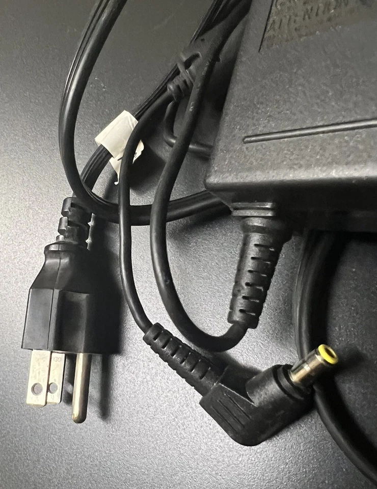 Gateway AC DC Adapter Output 19V-4.74A Input 100-240V-1.5A 50-60Hz ADP-90SB BB - Image 2 of 3