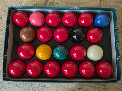 Belgian Aramith Premier Snooker Balls 2 inch - No Numbers - Picture 1 of 3