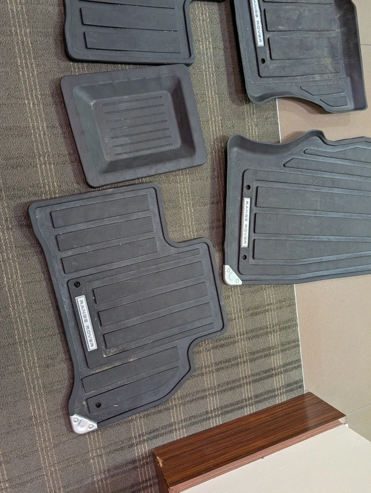 2014-2021 Range Rover Sport L494 conjunto de tapetes de borracha para todas as condições climáticas VPLWS0190 FABRICANTE DE EQUIPAMENTO ORIGINAL - Imagem 4 de 4