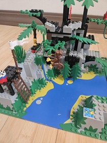 LEGO Pirates Islanders Enchanted Island Set 6278 Near Complete  - Vintage Read