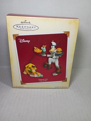 Hallmark Keepsake Ornament Disney ''Order Up!'' Goofy & Pluto 2005 Malt Shoppe
