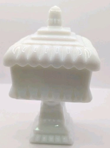 Vintage Westmoreland Milk Glass Wedding Box Covered Candy Dish 8".5  Tall