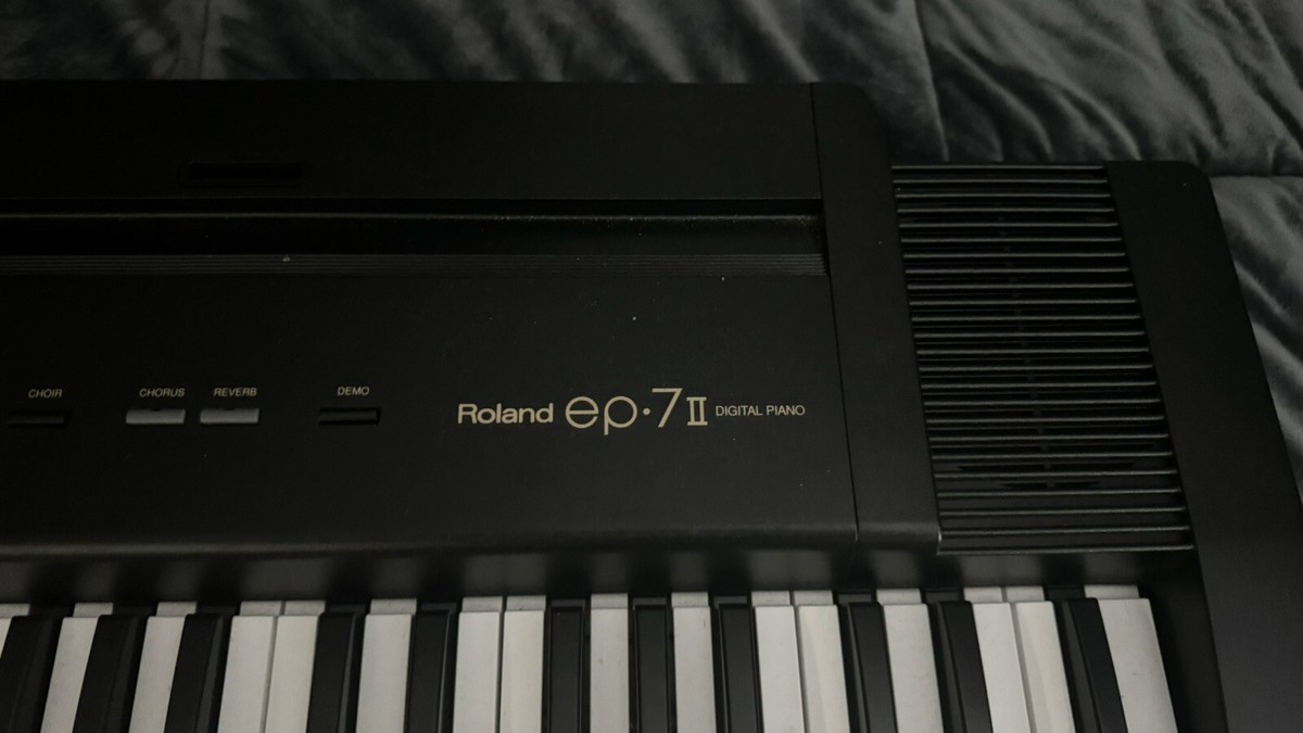 Roland EP-7 II Digital Piano Keyboard, 76 Keys A Couple Keys