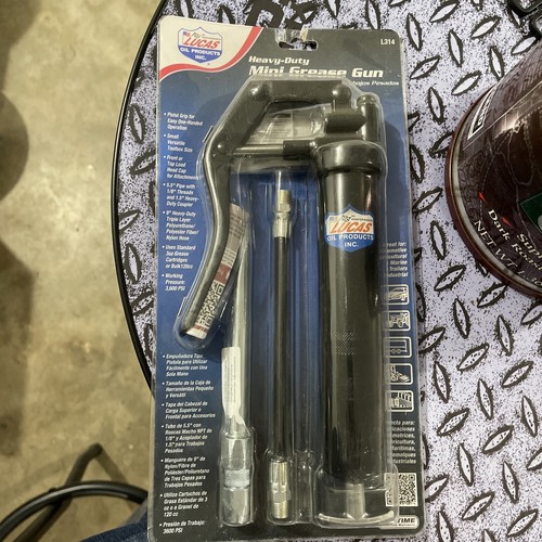 LUCAS-OIL HEAVY DUTY GREASE GUN MODEL L314