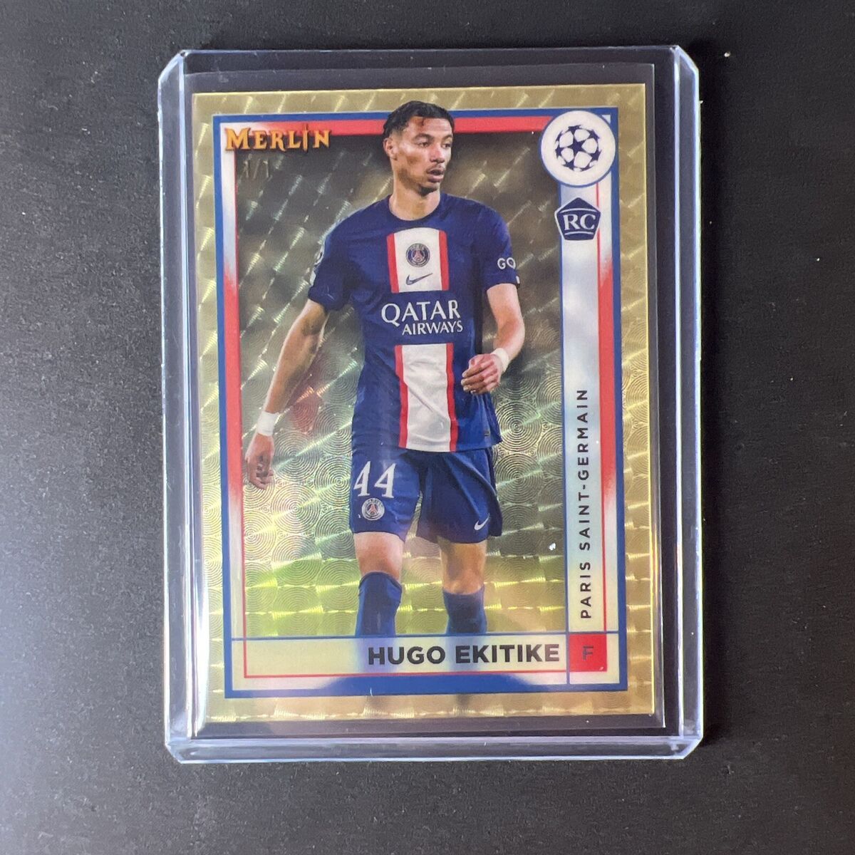 22-23 Topps Merlin BATISTUTA 直筆サインカード 22-23 Topps Merlin BATISTUTA 直筆サインカード