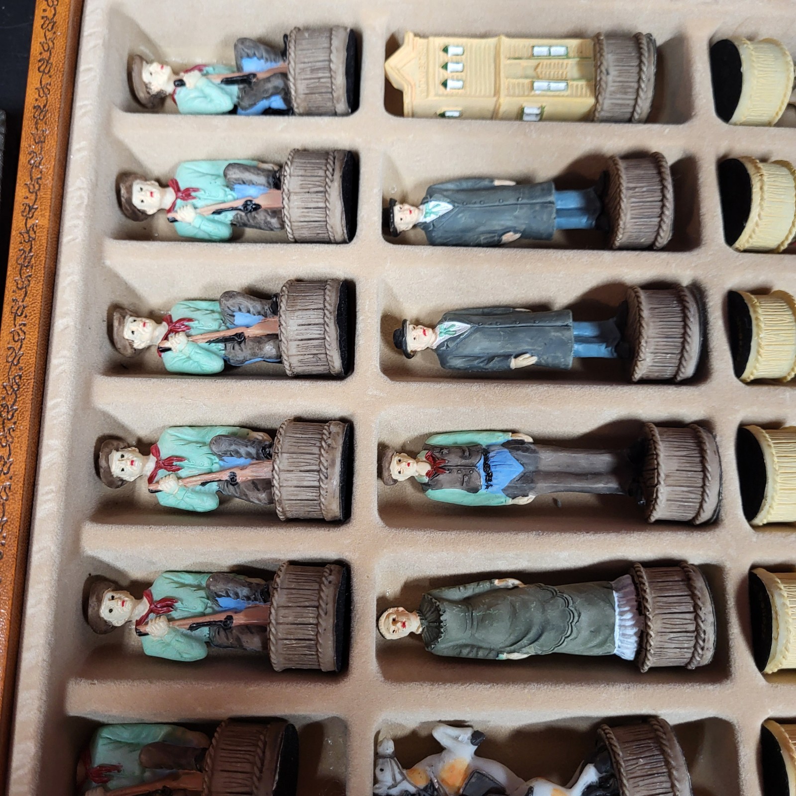 Vintage Italfama Italy Chess Set Leather Board American West Cowboys And Indians