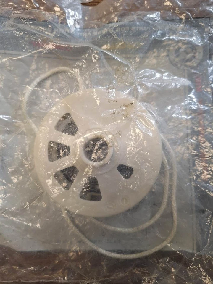 NEW MTD 753-04823 PULL START RECOIL STARTER PULLEY ASSY - Image 2 of 2