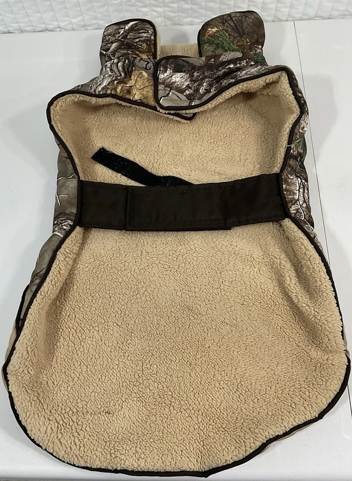 Realtree Camo Dog Coat Jacket Medium Quilted Fleece Line Pet Apparel - Image 2 of 4