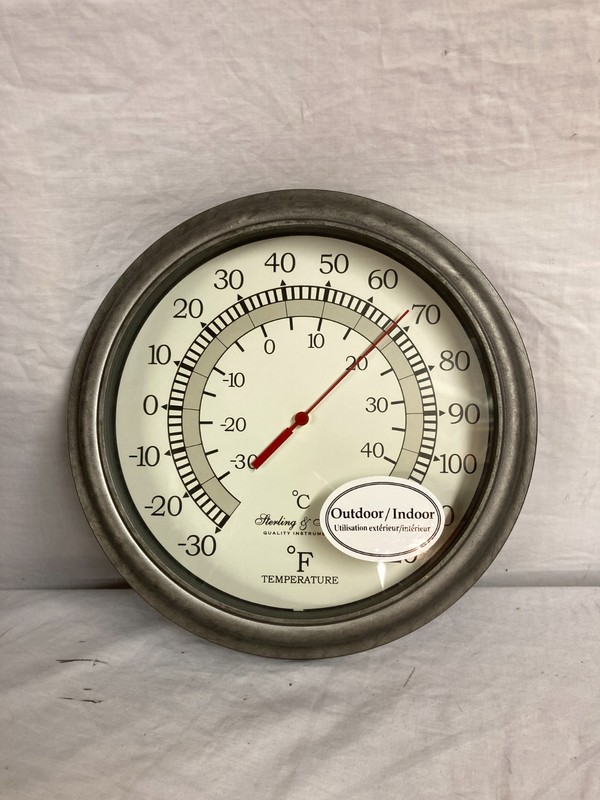Wall mount indoor/outdoor therometer