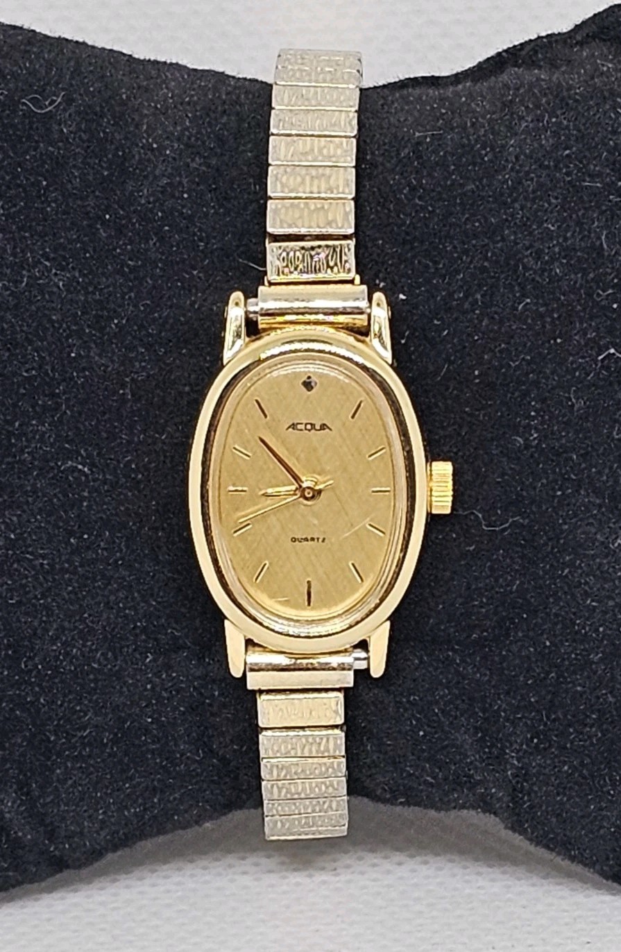 Vintage Timex Acqua Women's Watch 18mm Gold Silver Tone Oval Stretch Band