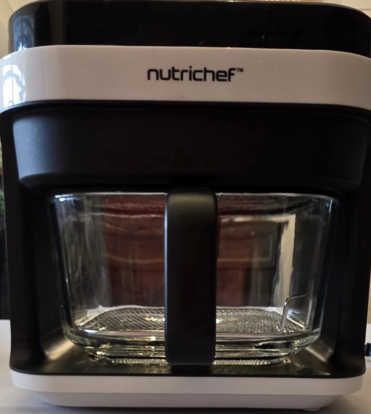 NutriChef 5.5QT Air Fryer NCAF539TW Glass Basket 1200W Black White
Opens in a new window or tab