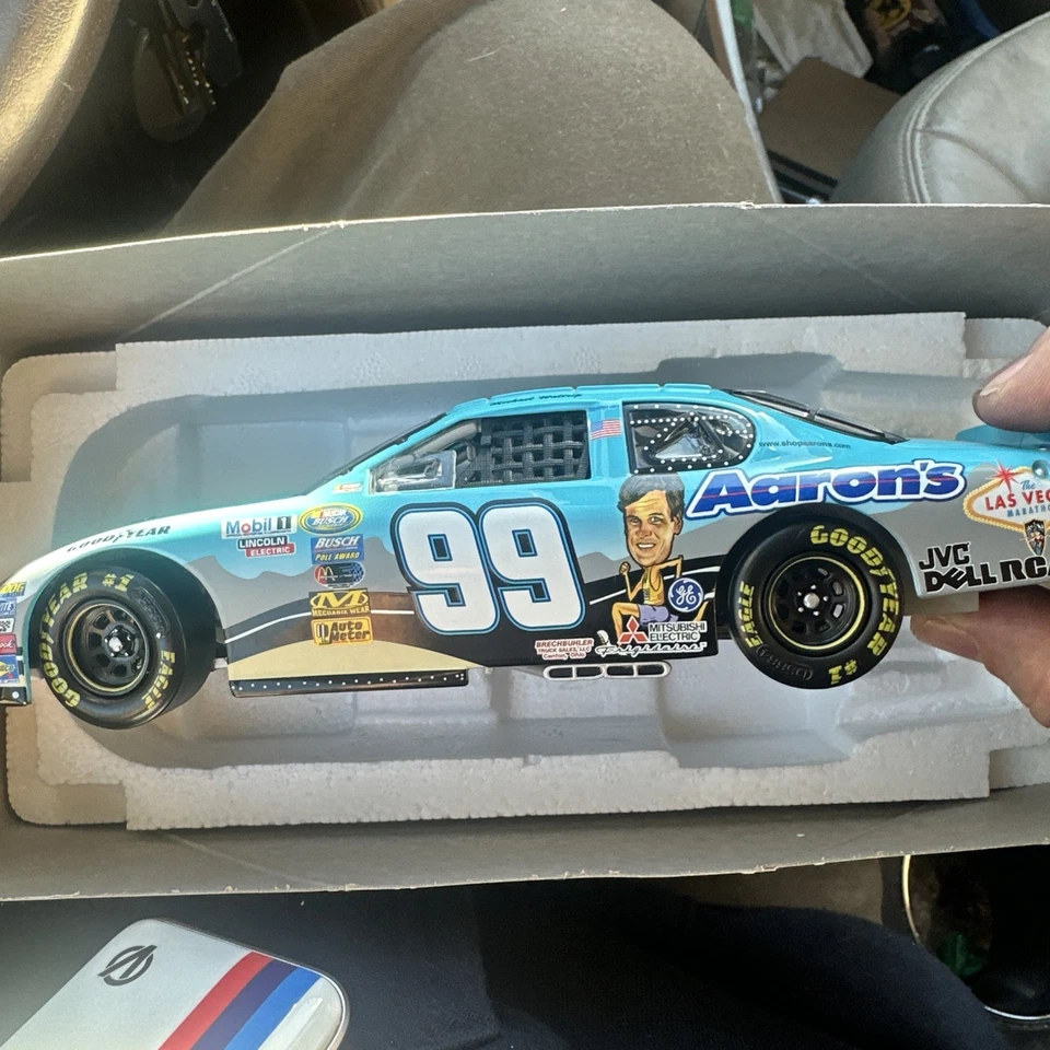 Firmado Michael Waltrip #99 Dream Machine/Operación Maratón 2004 Monte Carlo Foto 2 de 4