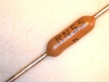 DALE VISHAY RN55D18R2F 18 k OHM 1/8-WATT AXIAL W. WOUND RESISTOR 1% LOT OF 25 !