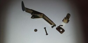 Pos 3) Bauteile aus Dual Type 1214 - Plattenspieler Ersatzteil