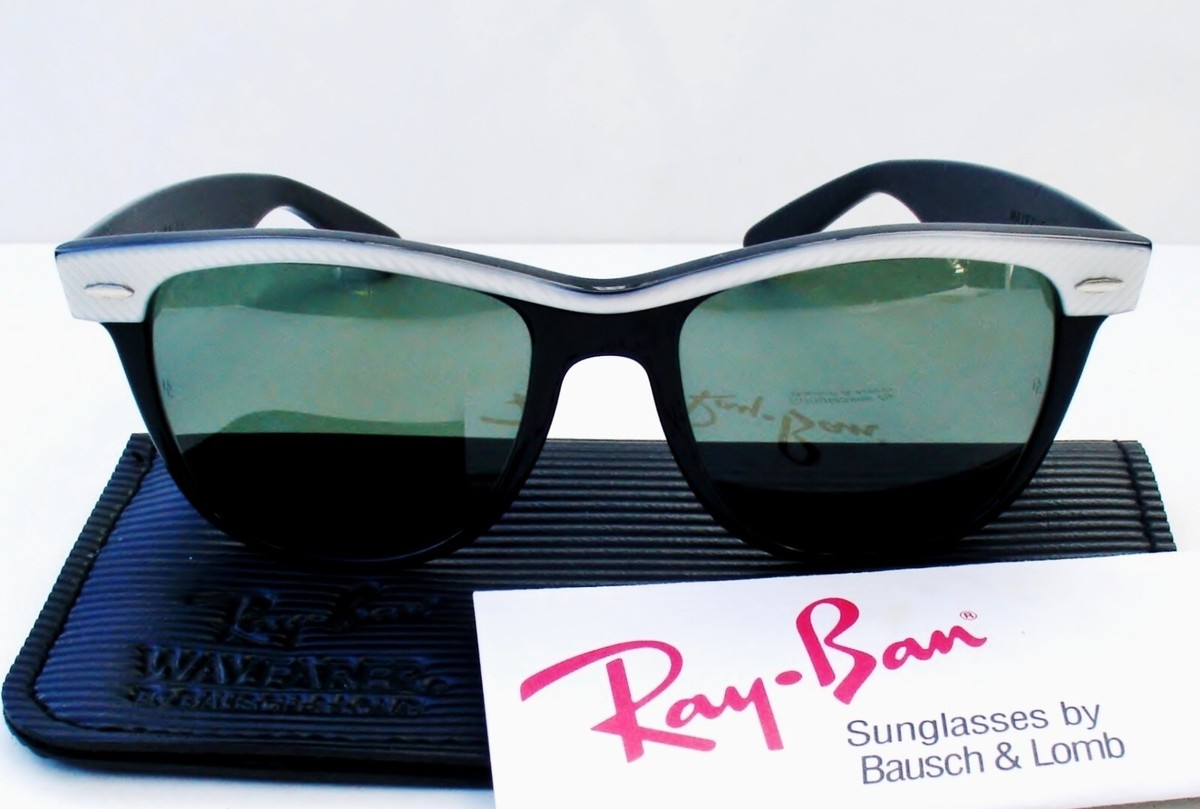 Vintage B&L Ray Ban USA Wayfarer II 54mm Black & white Vintage B&L Ray Ban USA Wayfarer II 54mm Black & white